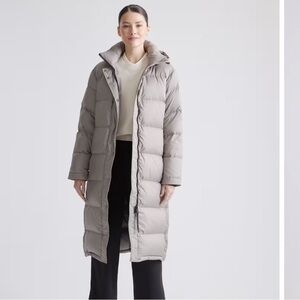 QUINCE Responsible Down Long Puffer Jacket Large Stone Taupe 9256